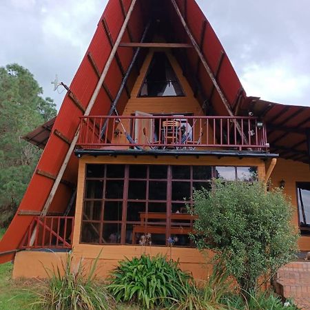 Chalets Amarelo Suesca Exterior photo