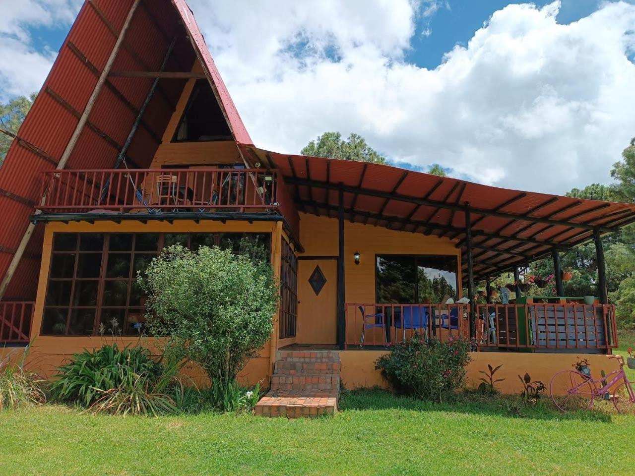 Chalets Amarelo Suesca Exterior photo