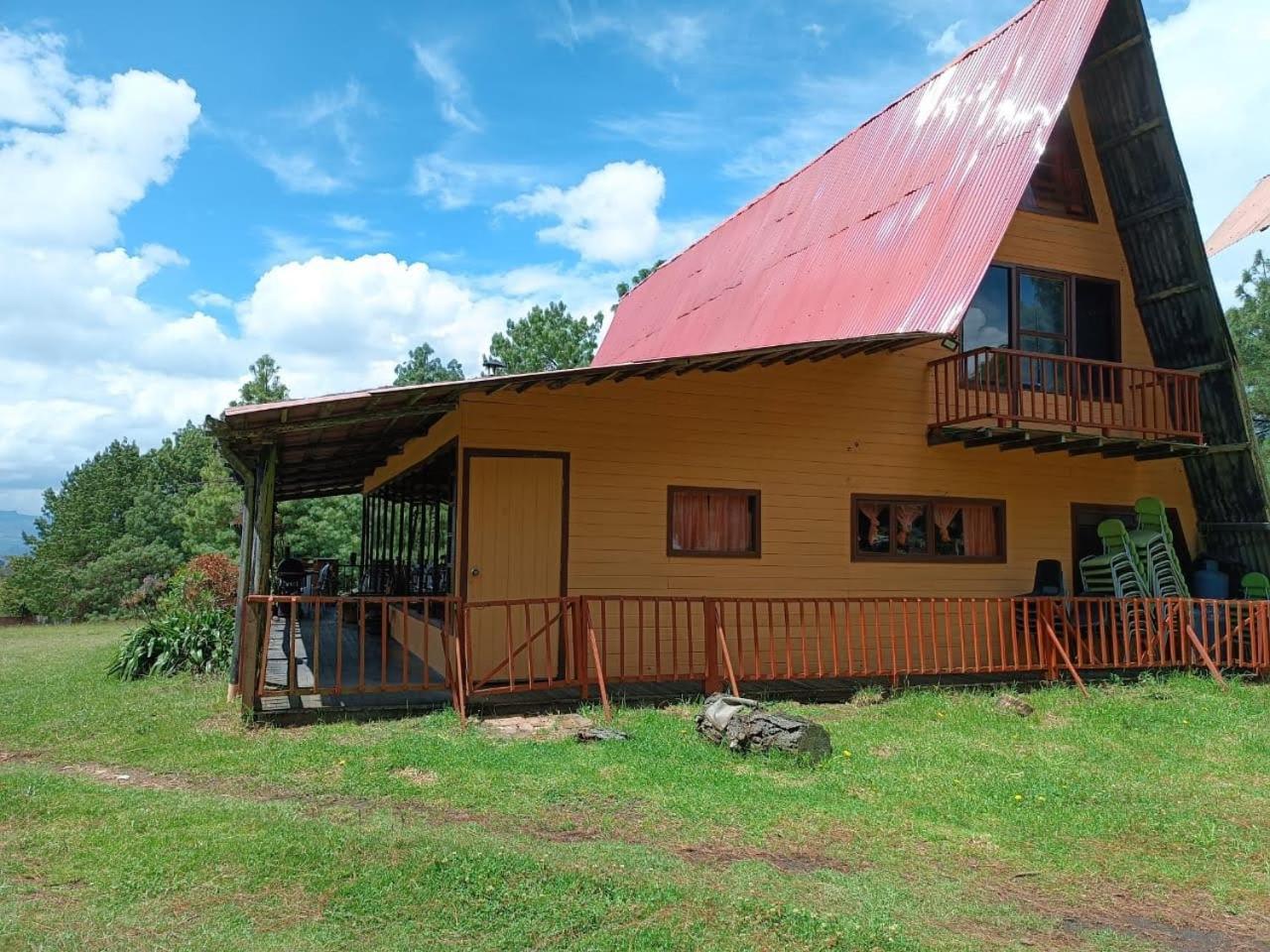 Chalets Amarelo Suesca Exterior photo